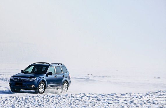 斯巴鲁从容应对冰雪道路