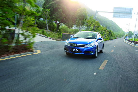 大玩具--试驾比亚迪速锐(图)