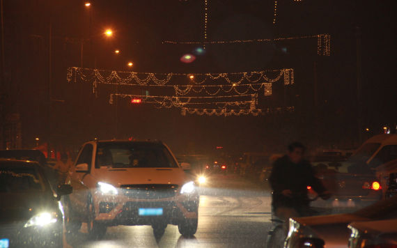 北京普降中到大雪 雪天行车注意事项