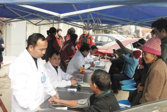 通用汽车赞助广西那满乡村医疗