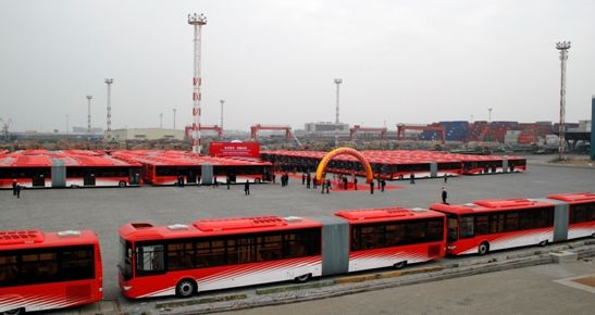 300辆大金龙18米BRT客车远渡波斯