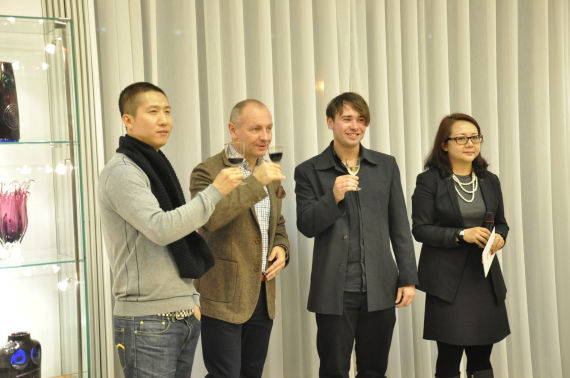 斯柯达携手捷克大使馆举办中捷联合画展