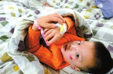 班车坠塘案涉事幼儿园关停 肇事司机刑拘