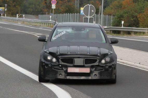 奔驰C63 AMG谍照曝光 换装4.0升V8