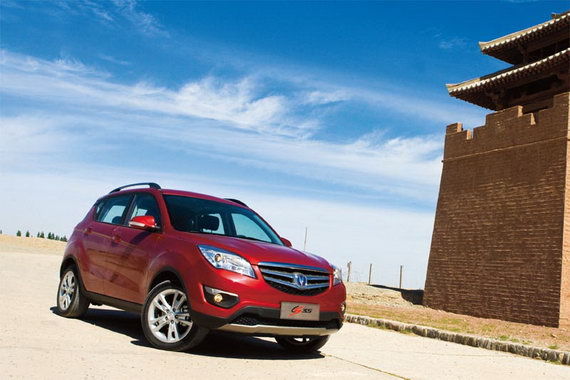 寂静戈壁--试驾长安CS35(图)