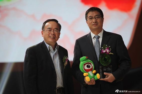 年度车2013自主品牌奖：华晨汽车中华V5