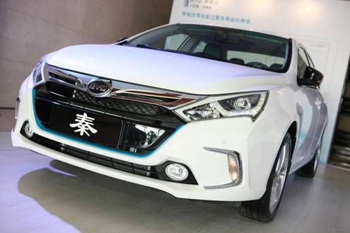 “秦”搭载比亚迪DMⅡ代国际领先动力技术