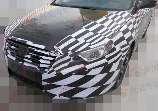 内饰变化大 一汽全新奔腾B70实拍曝光