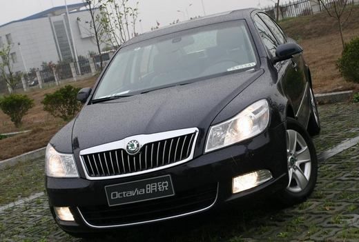 春暖花开踏青时 自驾游最佳A级车导购