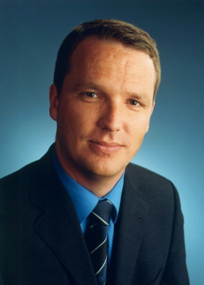 弈波任捷成汽车董事 致力提升服务水平