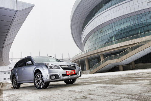 稳字当头--试驾斯巴鲁新傲虎(图)