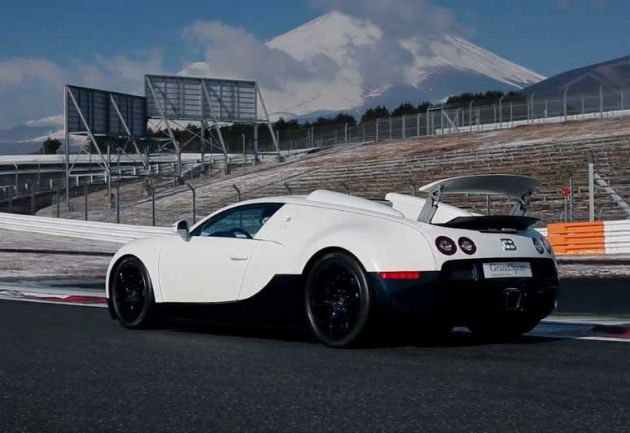 布加迪威龙驰骋日本富士赛道