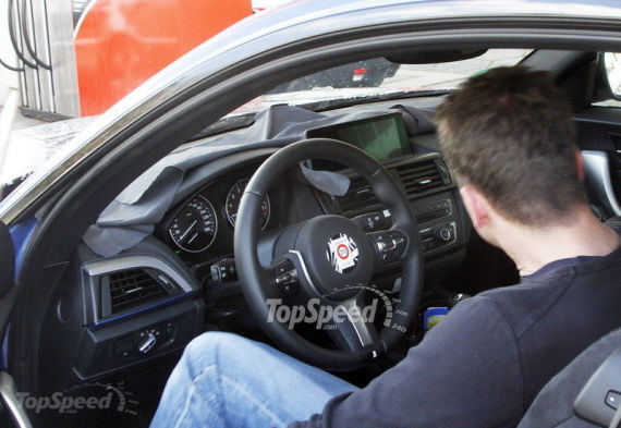 宝马2系Coupe内饰谍照曝光 年底发布