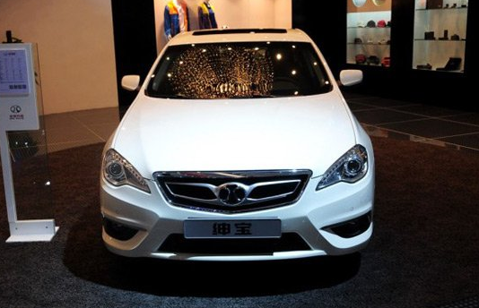 北汽绅宝量产版车型上海车展正式发布