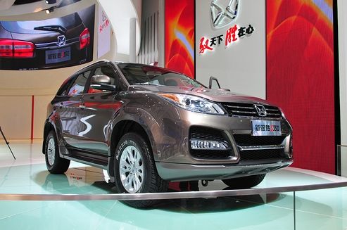 新驭胜S350亮相上海车展 SUV格调生活