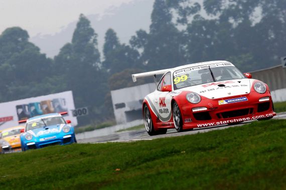 珠海站充满挑战 PICC追星车队从容应对