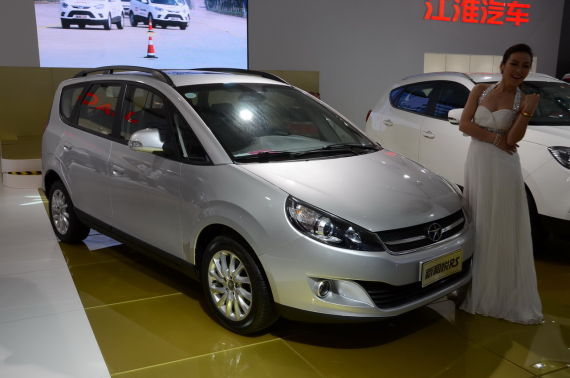 江淮出击青岛车展 S5车王挑战赛同期启动