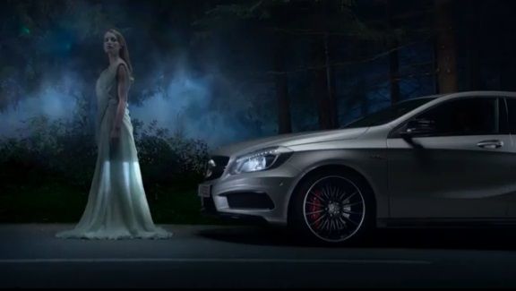 幽灵的愿望 新梅赛德斯-奔驰A45 AMG广告