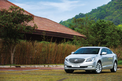 吊您胃口--试驾全新别克君越3.0L