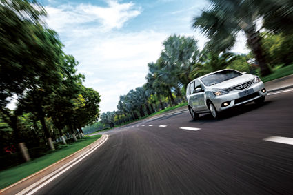 活力变身--试驾东风日产新骊威(图)