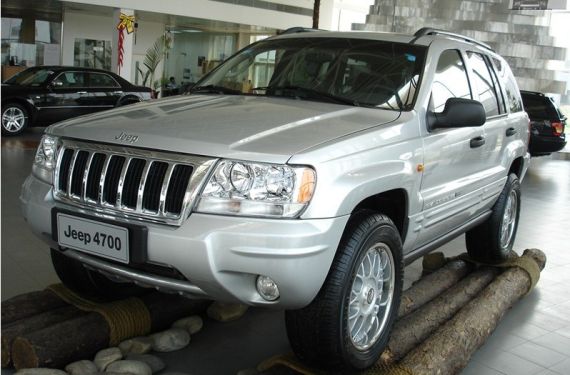 克莱斯勒为避免对簿公堂同意召回270万辆SUV