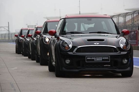 MINI JCW五款车型售价公布 39.9-43.9万