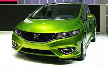 国际化型车JADE(杰德)点燃你心中的多彩梦想