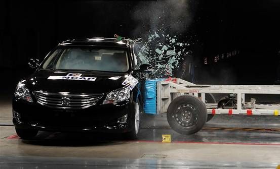 拿下意料之中的荣誉 睿骋获C-NCAP五星安全评测