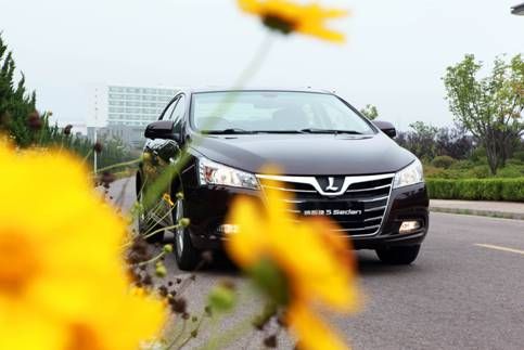 移动森林 详解纳智捷 5 Sedan车载负离子氧吧