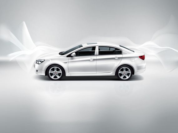 最低首付1.4万元 荣威全系登陆成都车展