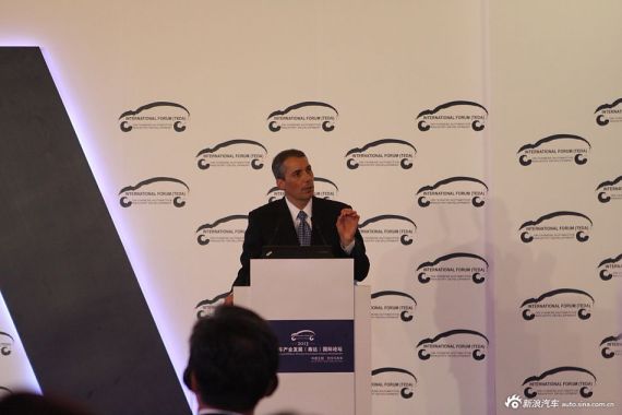 John Lawler:2050汽车保有量40亿 智能平台治堵