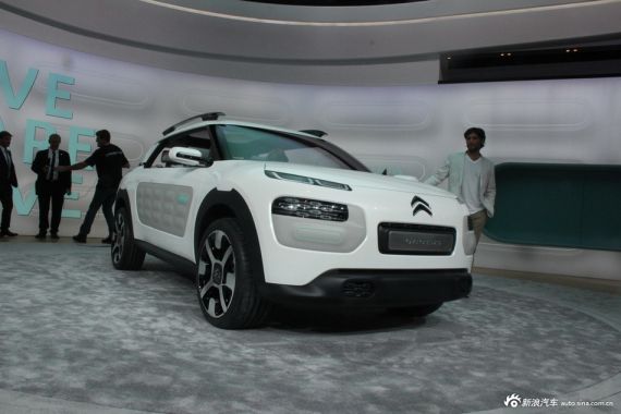 雪铁龙Cactus概念车亮相法兰克福车展
