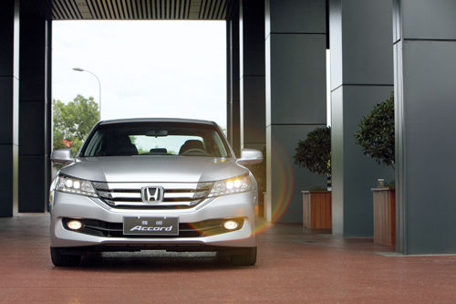 雅阁的新筹码--试驾第九代雅阁(图)