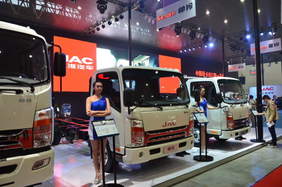 产品、服务双提升 江淮亮相武汉商用车展