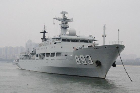 吉利GX7雨中访南海舰队