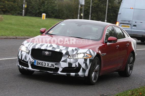 新款捷豹XJ路试谍照曝光 头尾略有调整