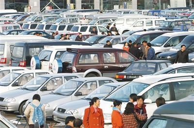 北京车市十年 从井喷到微增长