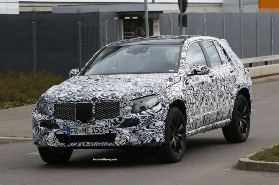 全新奔驰GLK内饰无伪装谍照曝光