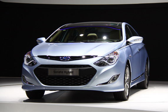 进口索纳塔混合动力版 亮相广州车展