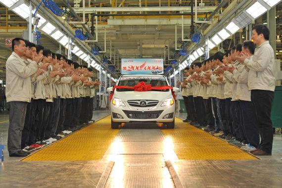 北汽株洲公司第20万辆整车下线
