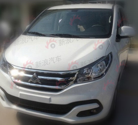 大通G10量产车型多配置版本谍照曝光