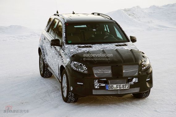 改款奔驰M级谍照曝光 明年下半年上市