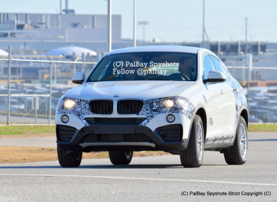 全新宝马X4最新轻伪装谍照曝光明年上市