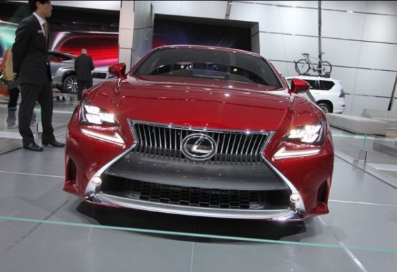新款雷克萨斯RC F 亮相北美车展