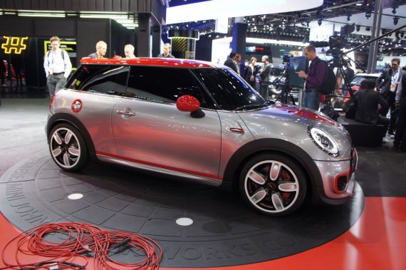 MINI JCW概念车亮相北美车展 可能量产