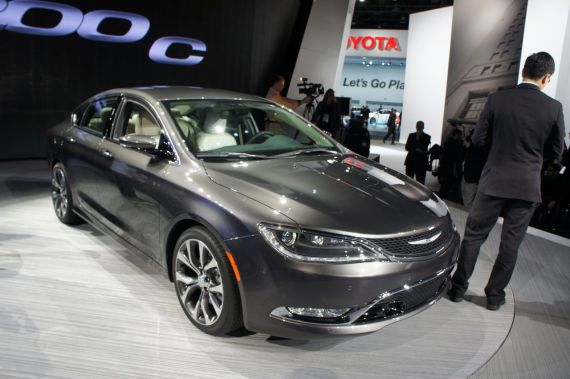 全新克莱斯勒200 北美国际车展亮相