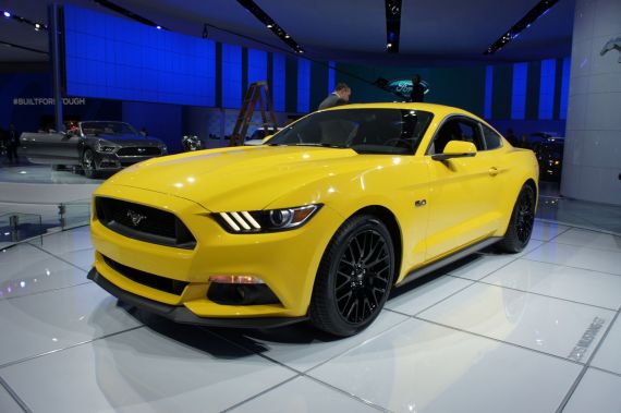 全新福特野马亮相北美车展 采用新底盘