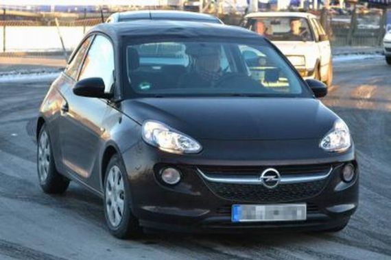 欧宝Adam敞篷版谍照曝光 日内瓦首发