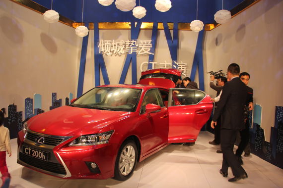 新雷克萨斯CT200h北京上市 售26.9万起