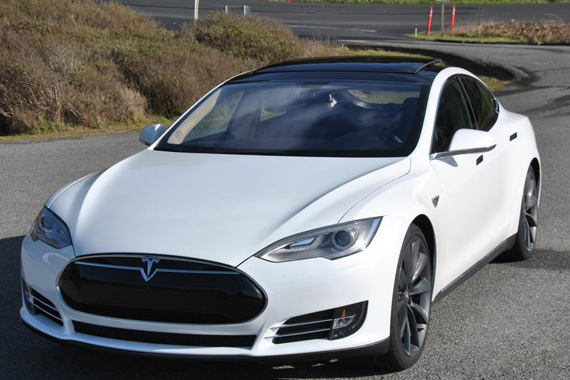 特斯拉存漏洞 破解六位密码即可解锁车辆